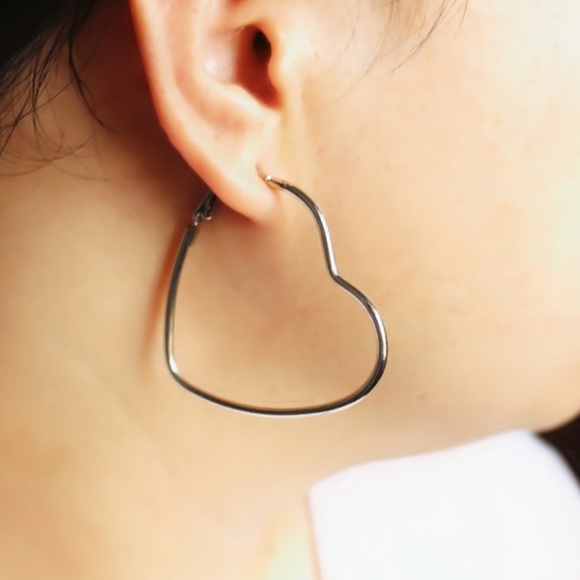Jewelry - New Heart Shape Hoop Earrings Gold/Silver